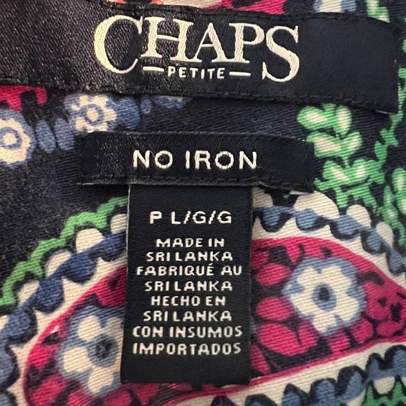Chaps Modern Blue Paisley Print with Contrasting Neckline and Cuffs Size LP - Picture 7 of 9